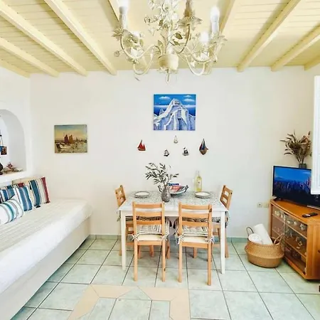 別荘 Trendy 2 Bd House W Balcony Close To オルノス