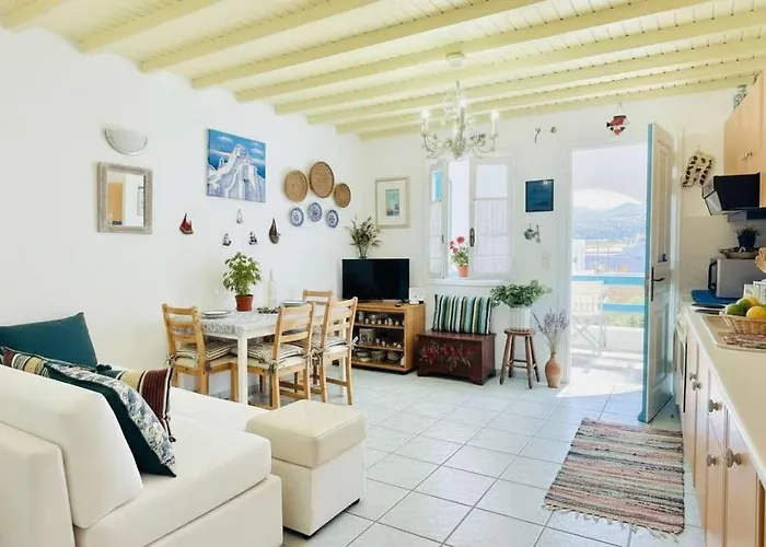 Trendy 2 Bd House W Balcony Close To Ferienhaus