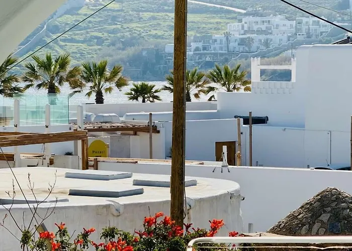 Trendy 2 Bd House W Balcony Close To