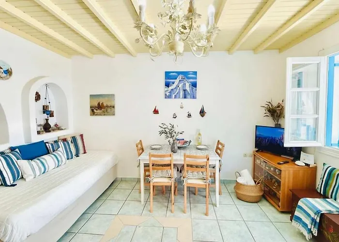 Σπίτι διακοπών Trendy 2 Bd House W Balcony Close To Ορνός